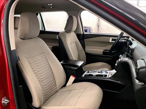 Certified 2020 Ford Explorer XLT w/ Class III Trailer Tow Package image 7