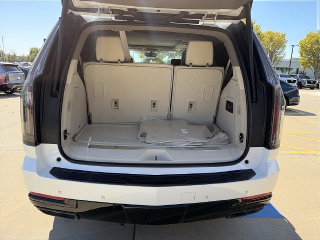 Used 2025 Cadillac Escalade Sport Platinum AWD/4WD image 22