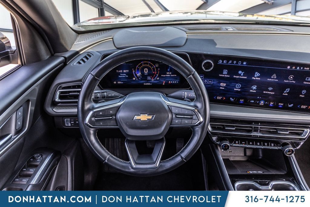 Used 2024 Chevrolet Traverse LT FWD image 6