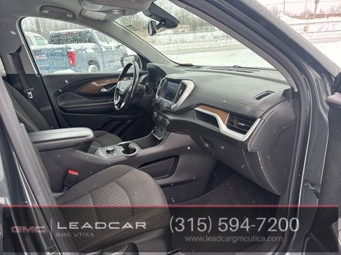 Used 2020 GMC Terrain SLE w/ Driver Convenience Package image 11