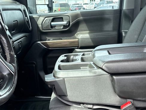 Used 2022 Chevrolet Silverado 2500 LT w/ Convenience Package image 10