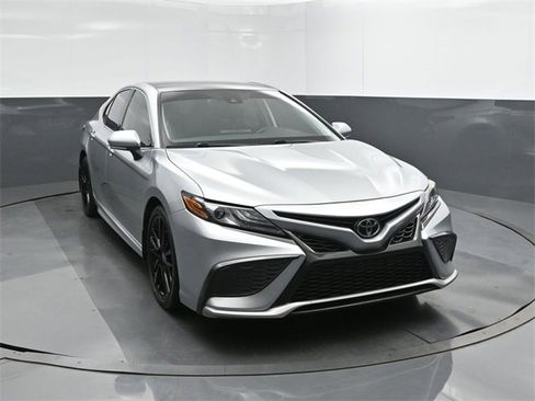 Used 2021 Toyota Camry XSE image 22