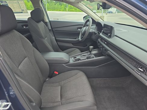 Used 2024 Honda Accord EX image 10