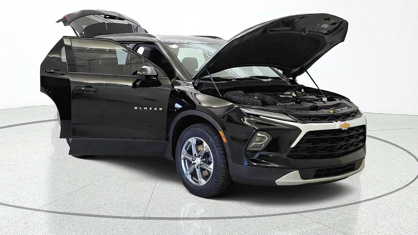 Used 2024 Chevrolet Blazer LT w/ Convenience Package FWD image 12