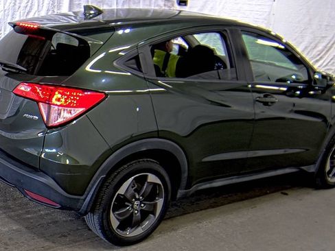 Used 2018 Honda HR-V EX image 4