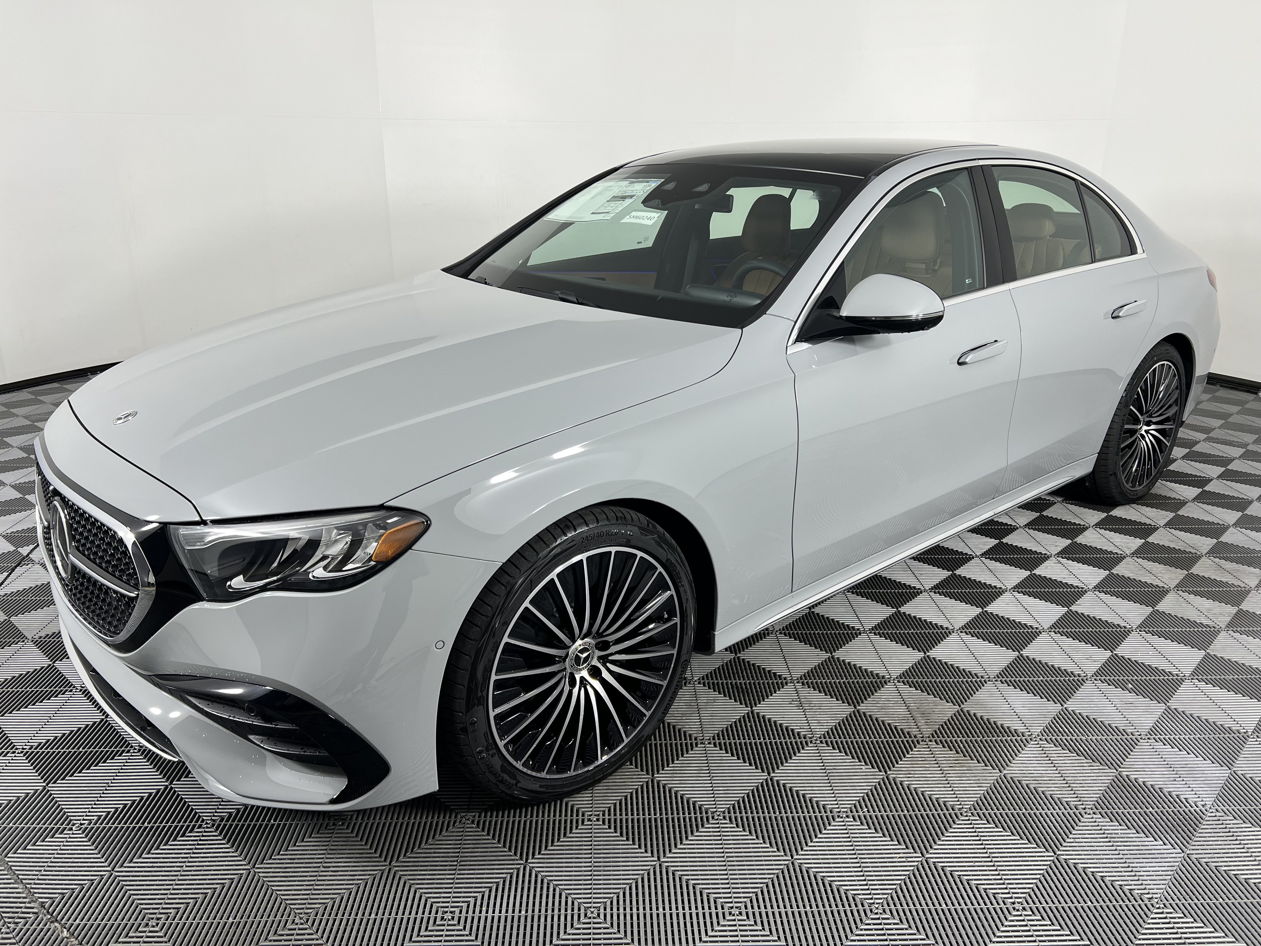 New 2026 Mercedes-Benz E 350 4MATIC Sedan image 8