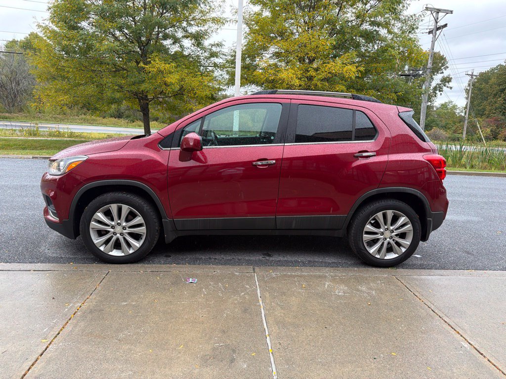 Used 2018 Chevrolet Trax Premier w/ LPO, Protection Package AWD/4WD image 4