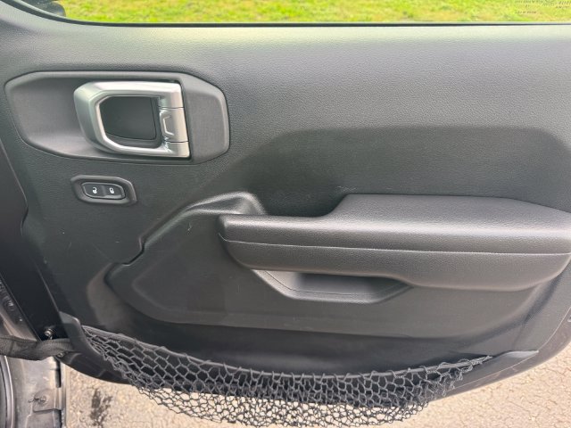 Used 2018 Jeep Wrangler Unlimited Sport S AWD/4WD image 13