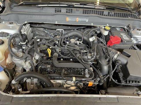 Certified 2020 Ford Fusion SE image 2