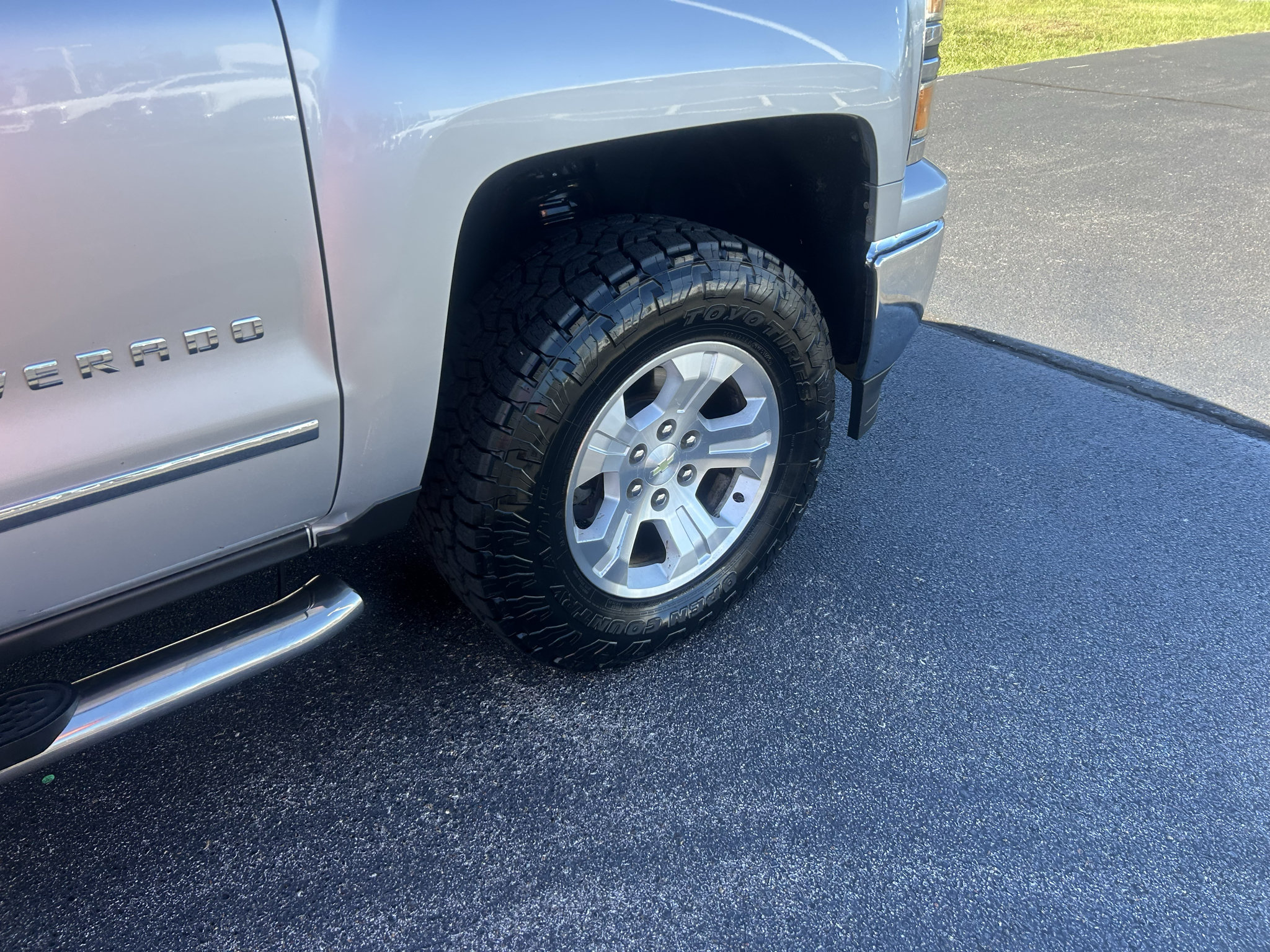 Used 2014 Chevrolet Silverado 1500 LTZ Z71 AWD/4WD image 9