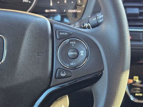 Used 2022 Honda HR-V EX image 11