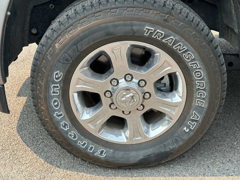 Used 2024 RAM 2500 Big Horn w/ Sport Appearance Package AWD/4WD image 18