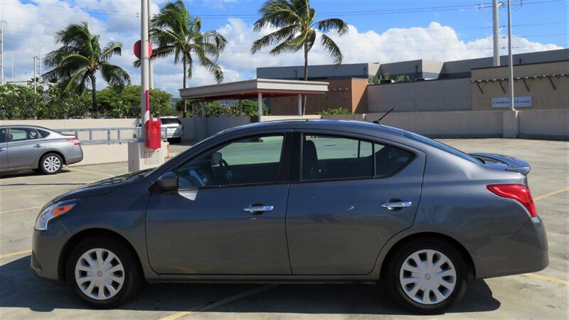 Used 2019 Nissan Versa SV FWD image 2