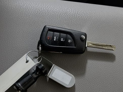 Used 2024 Toyota Camry LE image 35