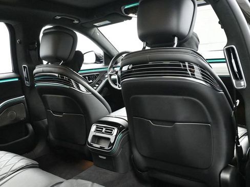 Used 2021 Mercedes-Benz S 580 4MATIC Sedan w/ AMG Line image 23