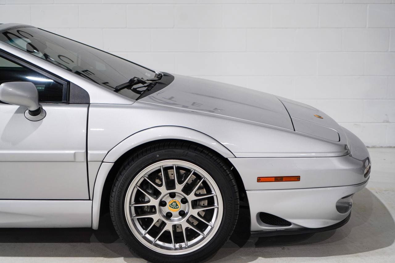 Used 2002 Lotus Esprit RWD image 29
