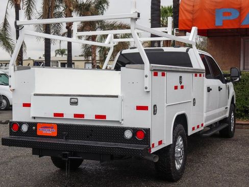 Used 2021 Ford F350 XLT AWD/4WD image 9