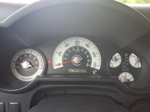 Used 2007 Toyota FJ Cruiser 4WD image 17