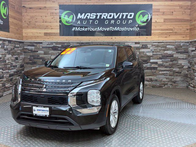 Used 2022 Mitsubishi Outlander ES AWD/4WD image 4