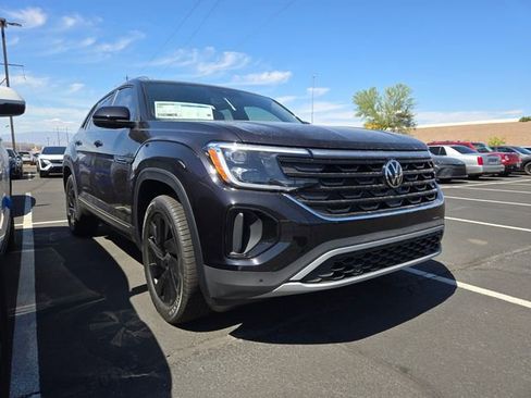 New 2026 Volkswagen Atlas Cross Sport SE FWD image 1