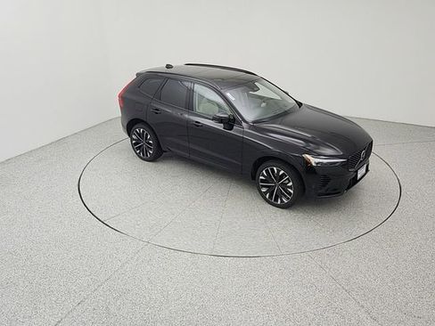 New 2026 Volvo XC60 T8 Ultra w/ Climate Package AWD/4WD image 15