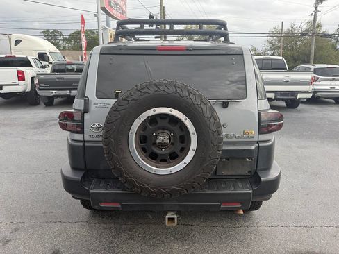 Used 2013 Toyota FJ Cruiser 4WD image 5