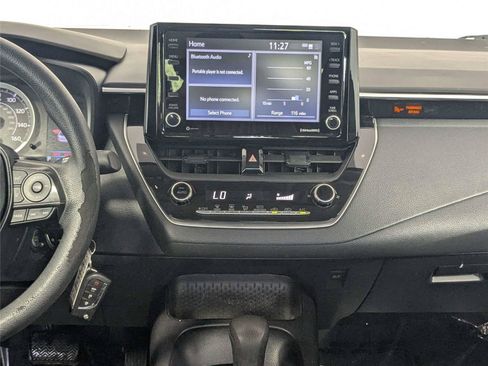 Used 2022 Toyota Corolla LE FWD image 39