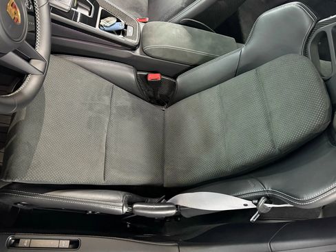 Used 2023 Porsche 911 GT3 image 12