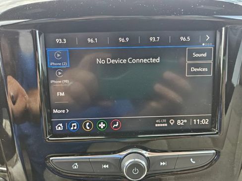 Used 2023 Chevrolet Traverse LS FWD image 19