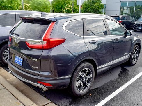 Used 2018 Honda CR-V Touring image 5