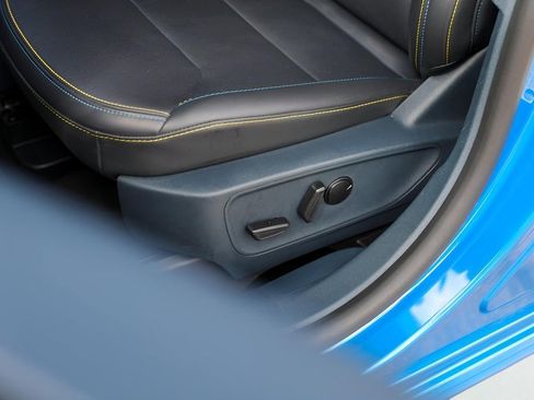 Used 2025 Ford Maverick Lobo image 12