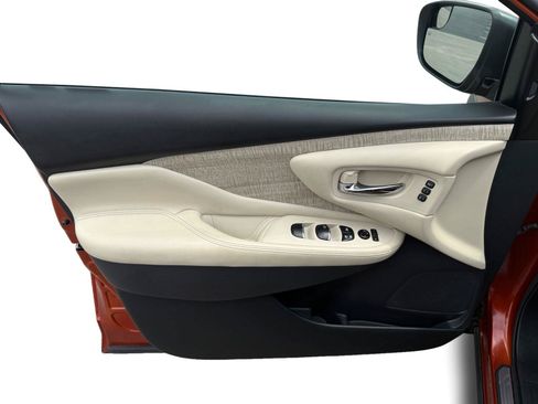 Used 2021 Nissan Murano SL AWD/4WD image 9