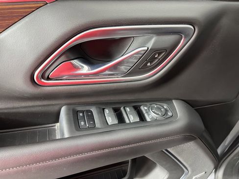 Used 2021 Chevrolet Tahoe High Country w/ Premium Package image 25