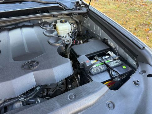 Used 2019 Toyota 4Runner SR5 image 42