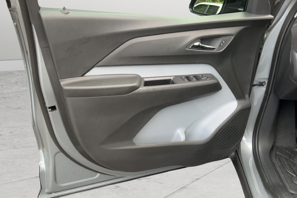 New 2027 Chevrolet Bolt LT FWD image 9