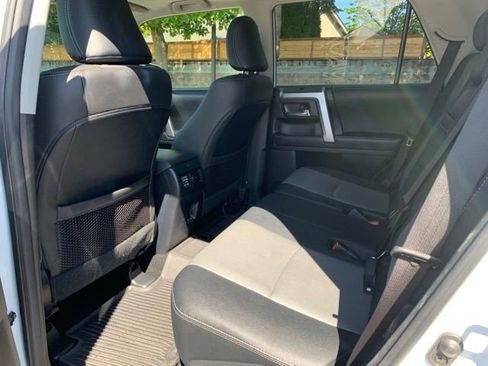 Used 2024 Toyota 4Runner SR5 Premium w/ Moonroof Package AWD/4WD image 15