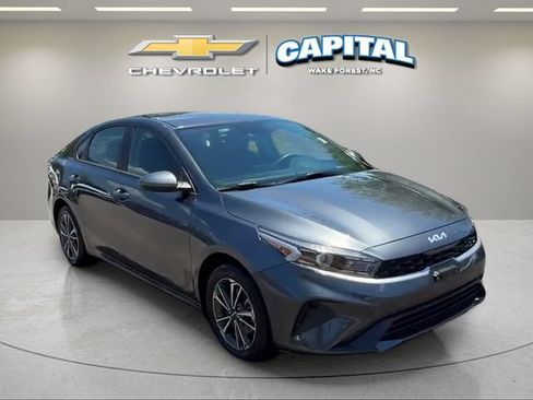 Used 2024 Kia Forte LXS FWD image 7