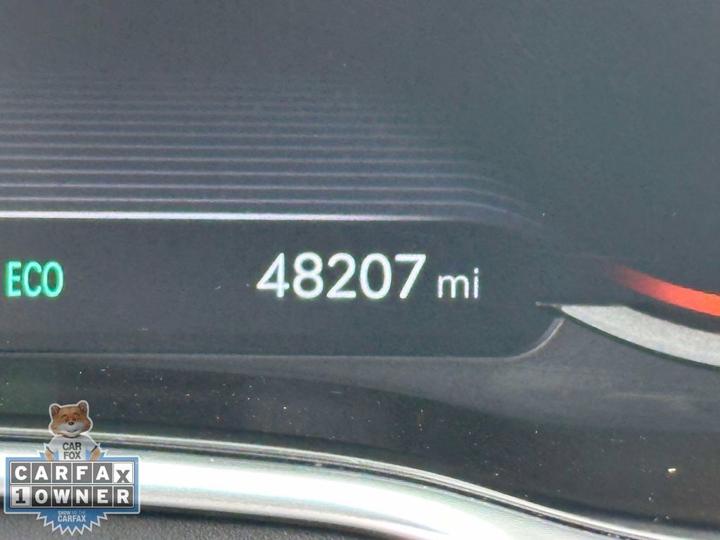 Used 2023 Genesis G80 2.5T AWD/4WD image 28