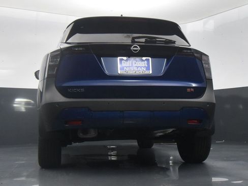 Certified 2025 Nissan Kicks SR image 27