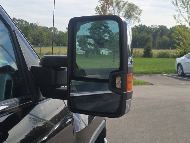 Used 2019 GMC Sierra 2500 SLT w/ Duramax Plus Package AWD/4WD image 6
