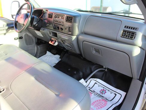 Used 2002 Ford F450 XL RWD image 18