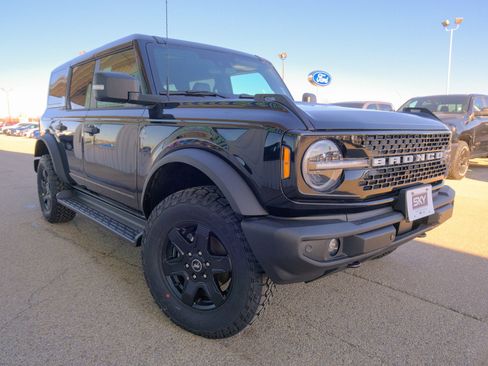 New 2025 Ford Bronco Outer Banks image 14