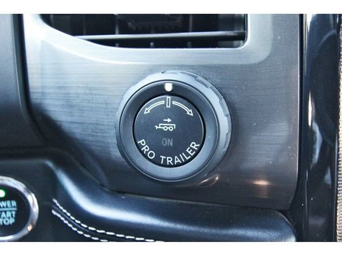 Used 2023 Ford F150 Lightning Platinum AWD/4WD image 28