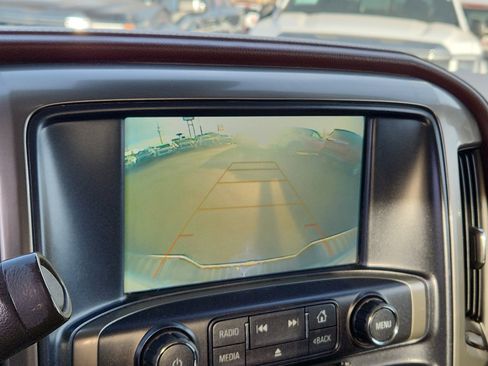 Used 2018 Chevrolet Silverado 1500 High Country image 14