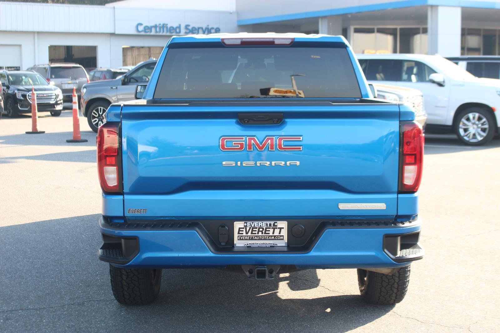 Used 2022 GMC Sierra 1500 Elevation AWD/4WD image 6