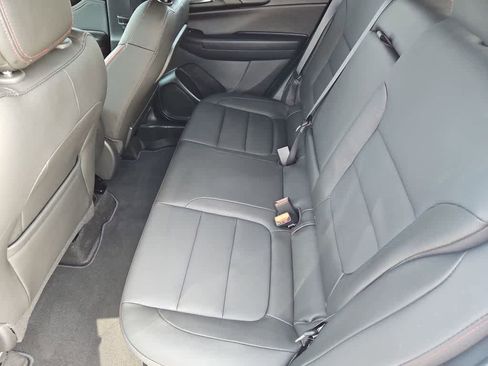 Used 2025 Chevrolet TrailBlazer RS w/ Convenience Package FWD image 20