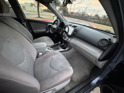 Used 2007 Toyota RAV4 Base 4dr SUV I4 image 12