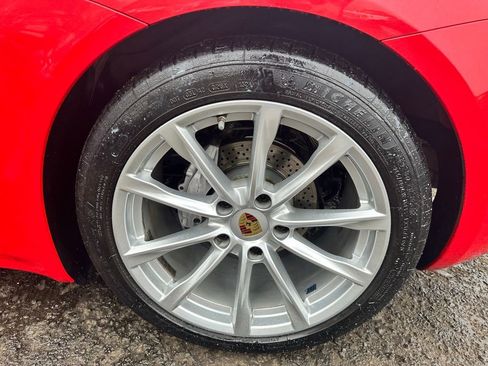 Used 2019 Porsche 718 Cayman image 13