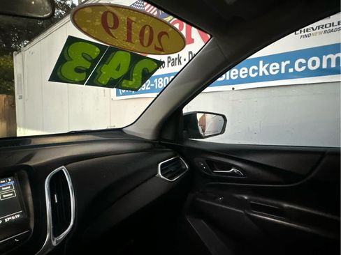 Used 2019 Chevrolet Equinox LT image 35