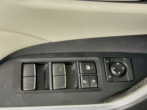 Used 2019 Toyota RAV4 XLE Premium FWD image 24